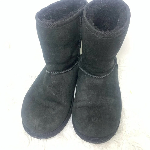 UGG Black Boot Size 3 - Picture 3 of 7